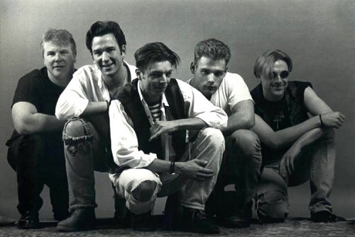 Chances R version 4.0 - [L-R: Paul, Roy, Jason, John, Pete - Mar 1994]